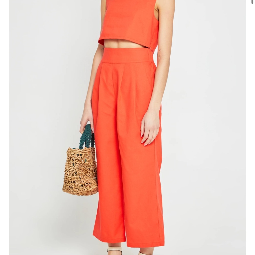 Kourt Sabal set NWT Square neck boxy top and pants linen blend - Picture 3 of 15